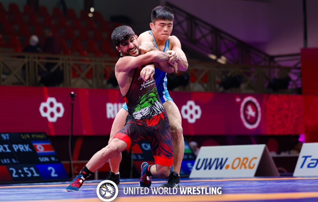 آغاز طوفانی قهرمان المپیک در پیکارهای قهرمانی جهان