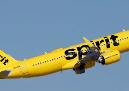 برج مراقبت فرودگاه بوستون هشدار داد