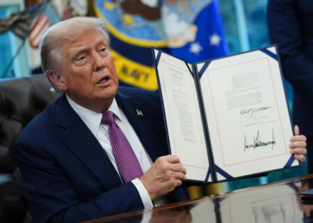 دو فرمان اجرایی ترامپ درباره تغییر نام وزارت دفاع و بازداشت آمریکایی‌ها