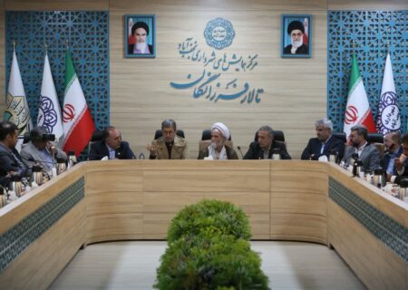 نجف‌آباد با جذب مهاجر، با کمبود مدرسه مواجه است