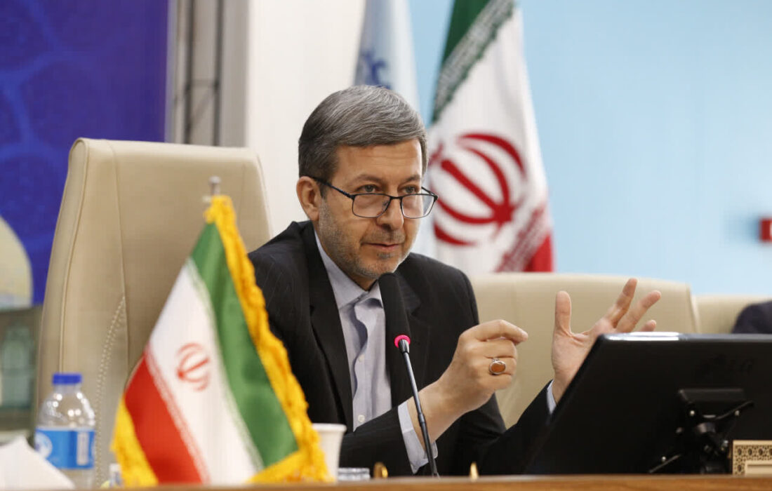 پیام استاندار اصفهان به مناسبت سیزدهم آبان، روز دانشآموز و روز ملی مبارزه با استکبار جهانی