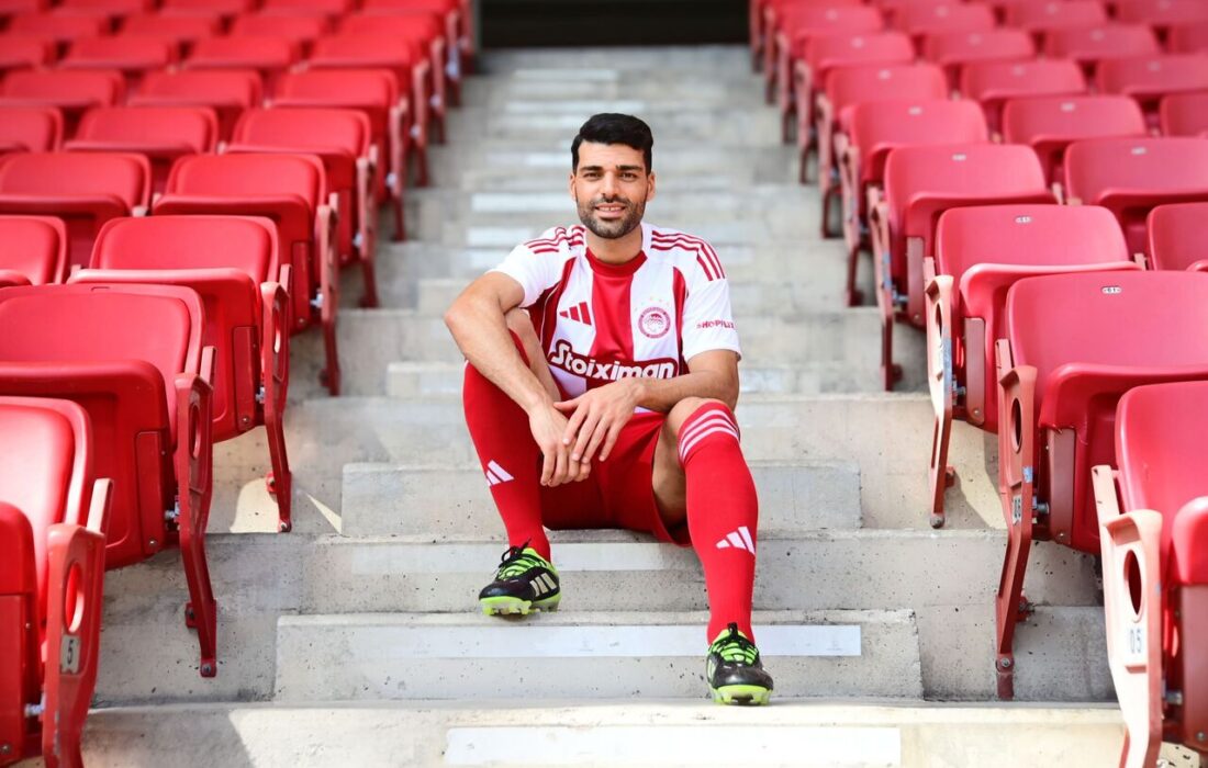 برای خوشحالی هواداران می‌جنگیم