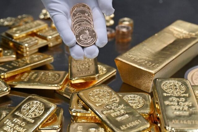 طلای جهانی از تب و تاب افتاد