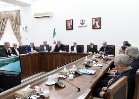 عارف: اقدامات دولت در سال اول اجرای برنامه هفتم قابل قیاس با سایر دولت‌ها نیست