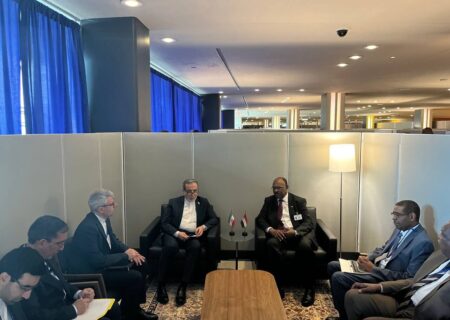 دیدار عراقچی با وزیر امور خارجه سوان