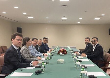 رایزنی غریب‌آبادی با سفرای چین و روسیه درباره قطعنامه ۲۲۳۱