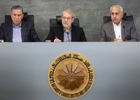 لاریجانی: ایران همواره آماده مذاکره عادلانه و عاقلانه است