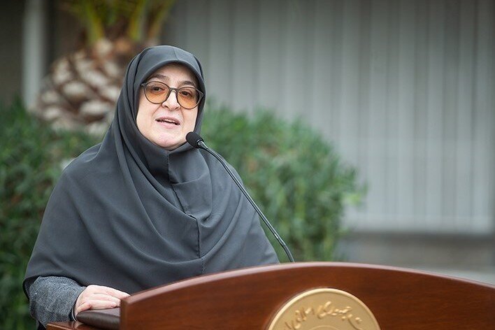 مهاجرانی: برنامه اقتصادی دولت با آرایش جدید برای تامین معیشت مردم مشخص خواهد شد