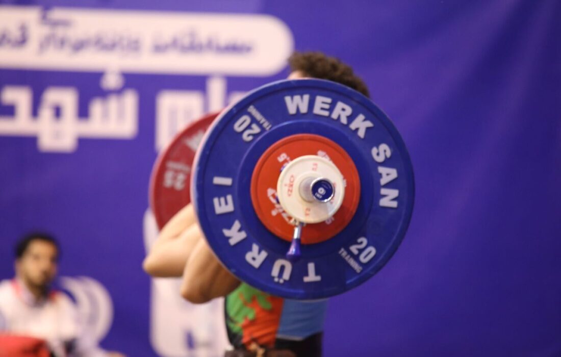 قضاوت داور ایرانی در پیکارهای وزنهبرداری قهرمانی جهان