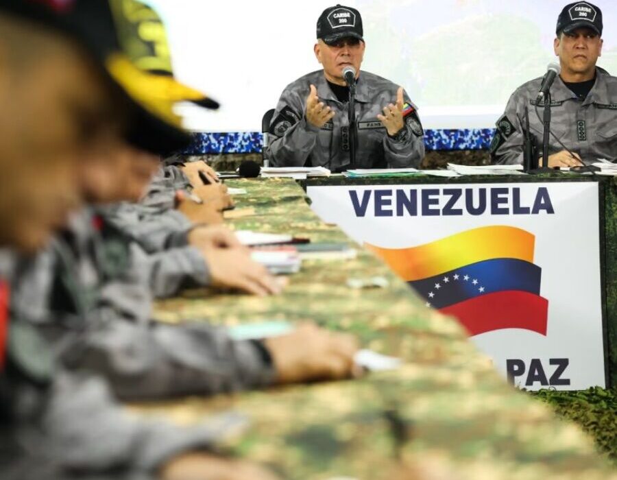 مادورو: آمریکا به دنبال ایجاد یک دولت دست نشانده در ونزوئلا است