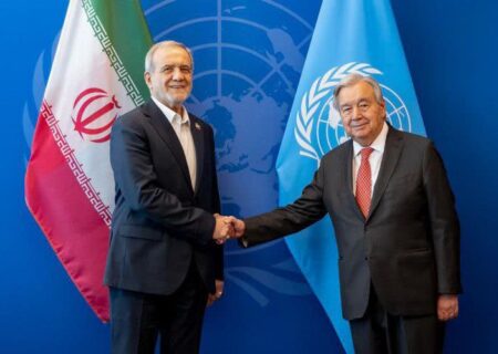 پزشکیان: اجرای اسنپ‌بک و بازگشت تحریم‌ها عملی غیرقانونی است