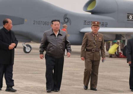 رهبر کره‌شمالی بر توسعه هوش مصنوعی پهپادها تاکید کرد