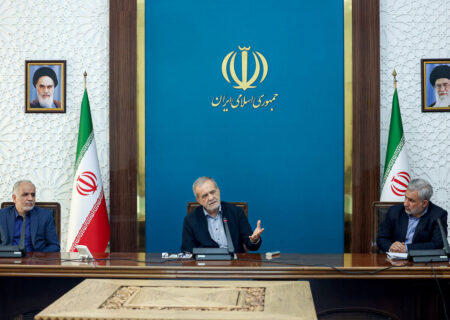 رئیس‌جمهور: اصلاح قانون مبارزه با مواد مخدر در دستور کار قرار گیرد