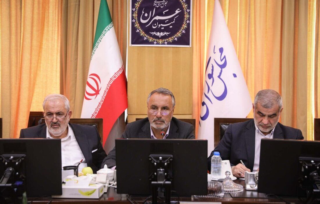 ایری: وزیر نیرو به سوالات نمایندگان مجلس درباره آب و سدها پاسخ داد