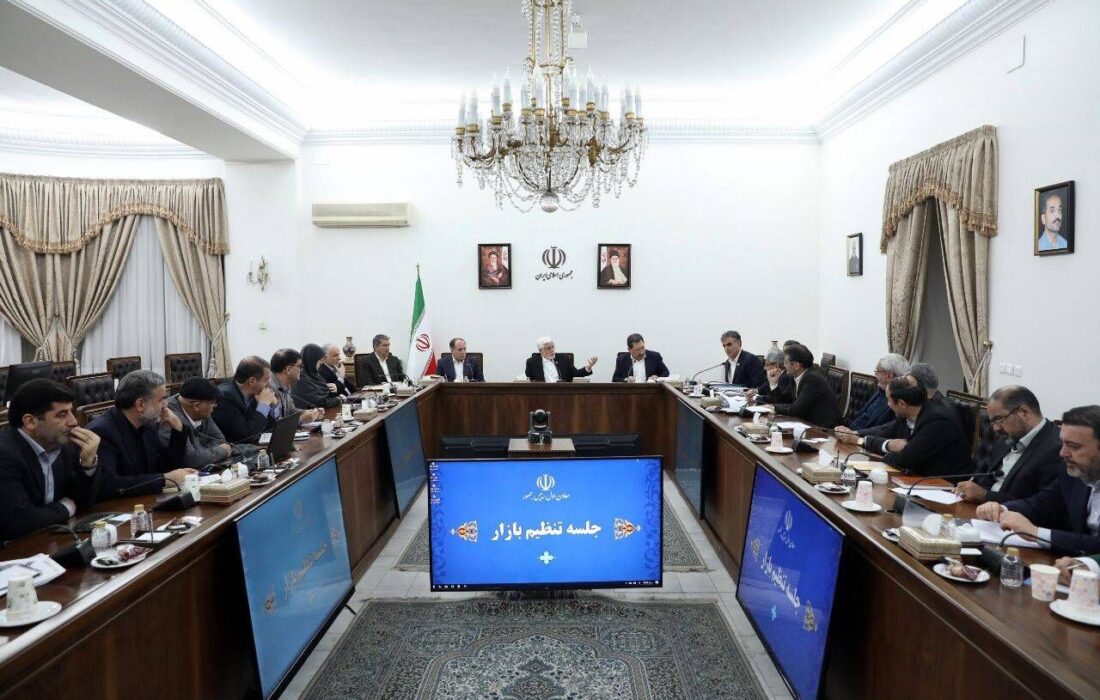 عارف: مسئولان اختلاف‌ها را در تریبون‌ها مطرح نکنند