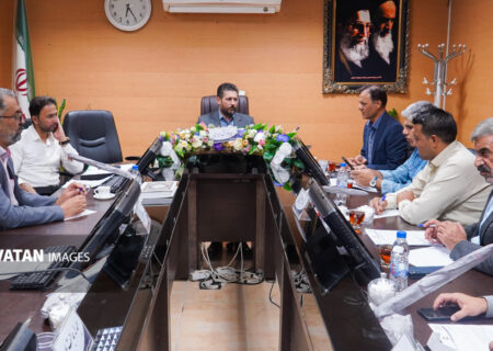 آغاز طرح بزرگ نوسازی روشنایی فولادشهر با نصب هزار چراغ LED / پایان تاریکی معابر در سایه پیگیری شورای شهر