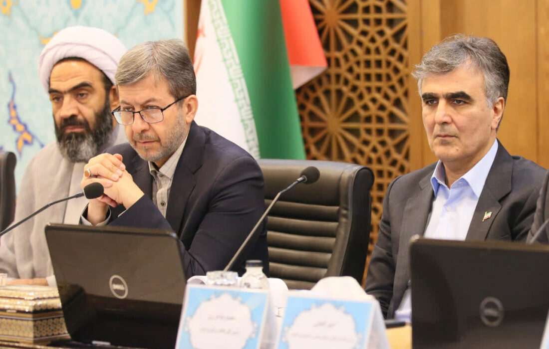 پیگیری تأمین مالی پروژه قطار تهران-اصفهان و ۳ هزار مگاوات انرژی خورشیدی/افزایش سقف تسهیلات بانک ملی در اصفهان
