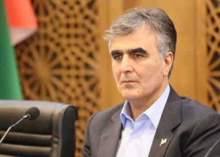 فرزین: صف وام ازدواج و فرزندآوری در اصفهان کاهش می‌یابد