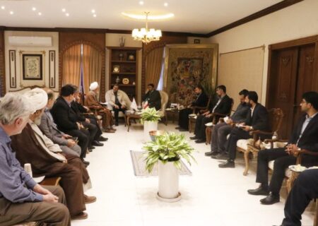 دیدار رئیس بنیاد برکت با استاندار اصفهان در راستای حل معضلات خشکسالی شرق استان 