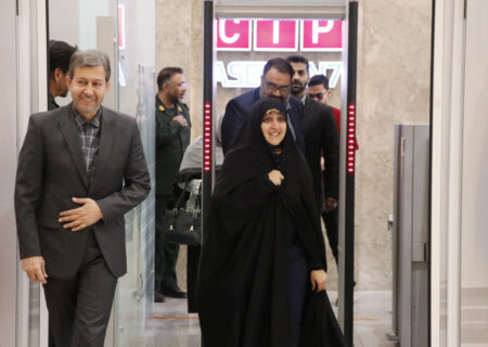 معاون امور زنان و خانواده دولت چهاردهم وارد اصفهان شد