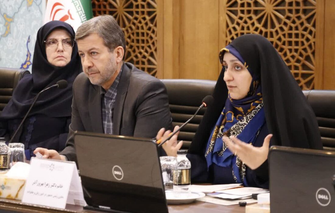 بهروزآذر: رویکرد استاندار اصفهان گویای توجه ویژه به مسائل بانوان است