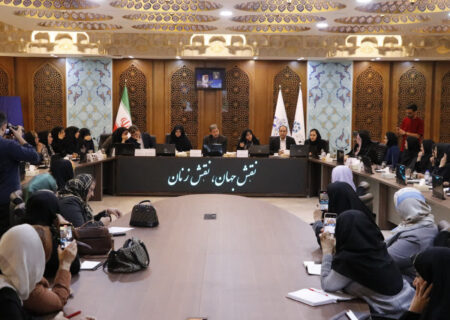 حضور استاندار حامی زنان در اصفهان فرصتی بی‌نظیر است/از ترویج کسب‌وکارهای خانوادگی حمایت می‌کنیم