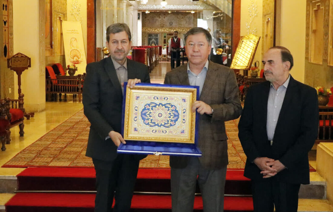 اصفهان، میزبان وزیر کشور تاجیکستان/ضیافت ناهار تاریخی و گشتی در قلب تمدن ایران!