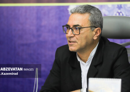 محمودی: شورای اسلامی زرین‌شهر از سرمایه‌گذاران بومی دارای ایده‌های نو حمایت می‌کند