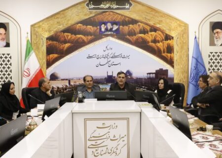 رونق و فروش جهانی صنایع دستی استان‌ در گرو خلق آثار کاربردی و جدید است