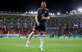 بایرن مونیخ با کمپانی تاریخساز شد