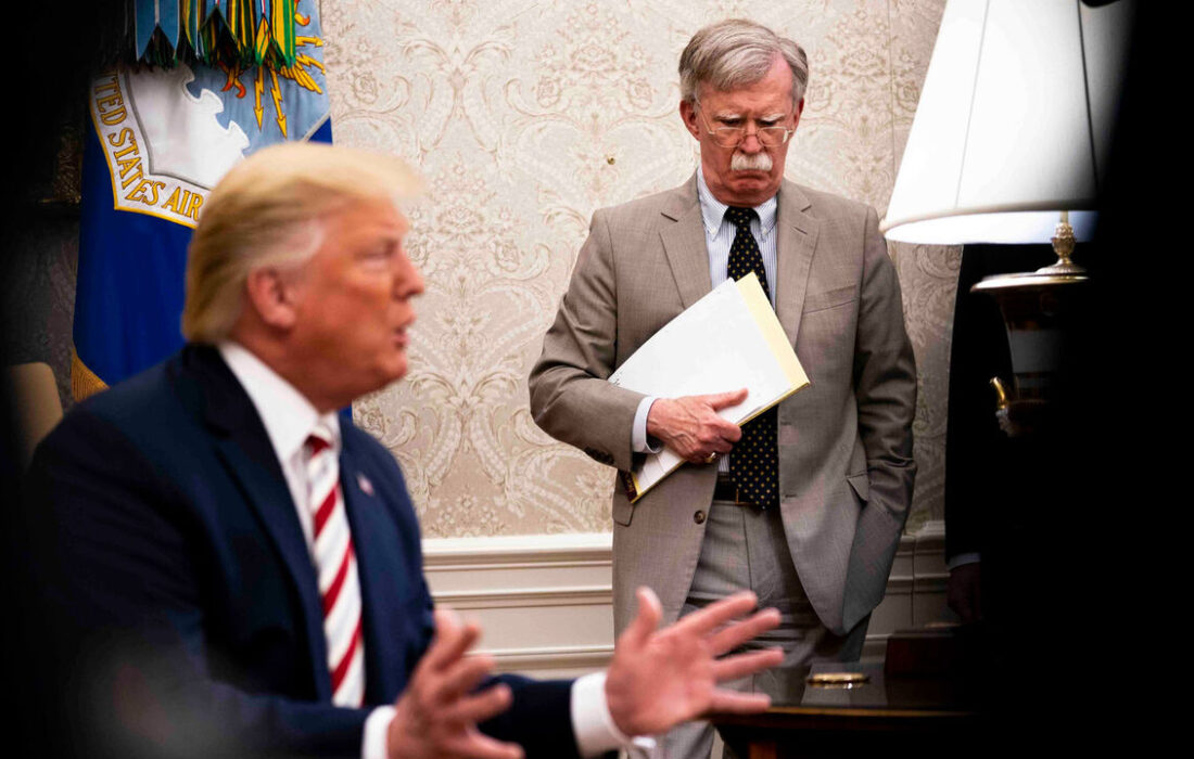 جان بولتون متهم به نگهداری و انتقال اطلاعات فوقمحرمانه متهم شد