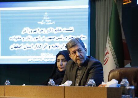 بانوان کارآفرین، مدیران بی‌بدیل در شرایط سخت اقتصادی هستند