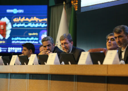 سفر تاریخی کابینه بانک مرکزی به اصفهان برای رفع چالش‌های اقتصادی