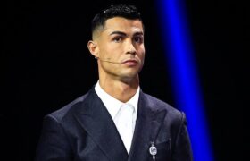 کریستیانو رونالدو: شاید از دیدنم خسته شده‌اید ولی باز هم می‌خواهم بازی کنم