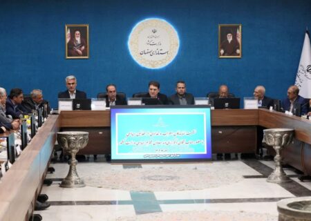 مشارکت احزاب سیاسی راهکار اداره کشور در دولت چهاردهم/یاری استاندار توسط احزاب کمک به مردم است