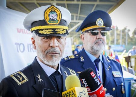 دریادار سیاری: نیروهای مسلح آمادگی مقابله با هر تهدیدی را دارند