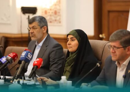 انعقاد تفاهم‌نامه سرمایه‌گذاری ۲۵ هزار میلیارد ریالی برای توسعه ناوگان حمل و نقل ریلی یزد