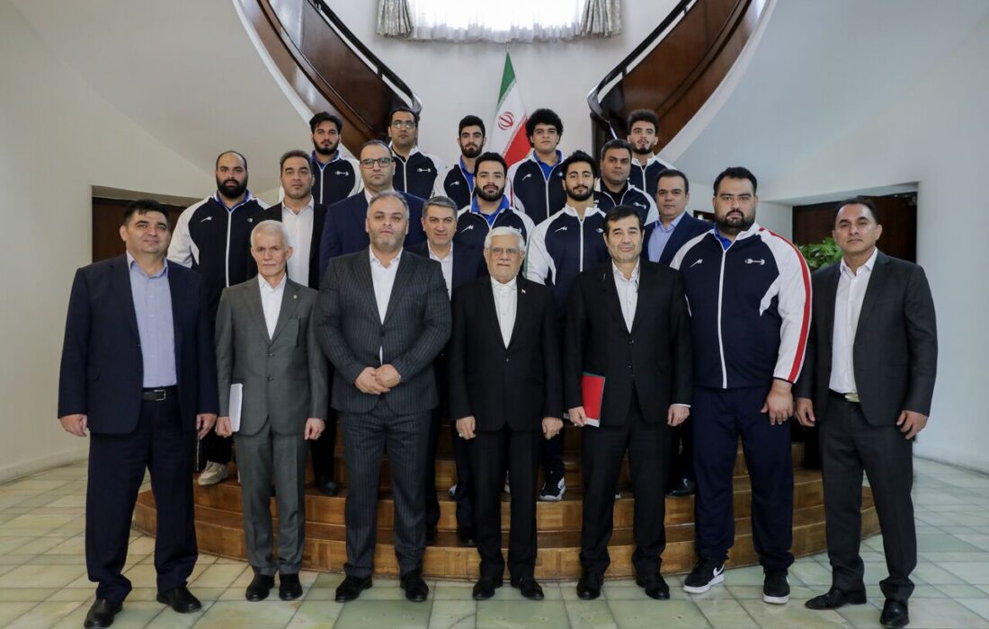 عارف: دولت برای المپیک ۲۰۲۸ برنامه خوبی آماده کرده است/ ورزش به دیپلماسی کمک میکند