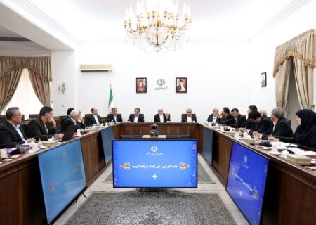 عارف: راهی جز اجماع نخبگانی و مشارکت مردمی برای نجات دریاچه ارومیه وجود ندارد