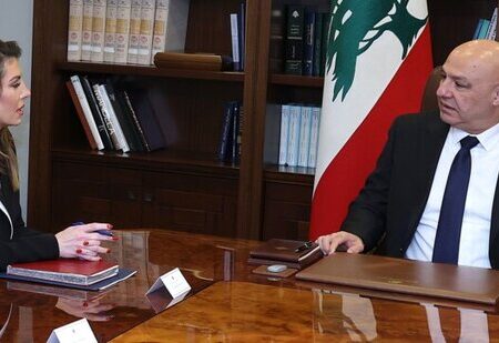 تأکید عون در دیدار مقام آمریکایی و مصری بر ضرورت توقف تجاوزات رژیم صهیونیستی