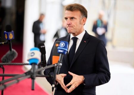 طرح استیضاح ماکرون رای نیاورد