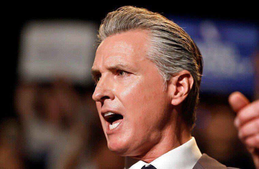 از ترامپ شکایت می‌کنم