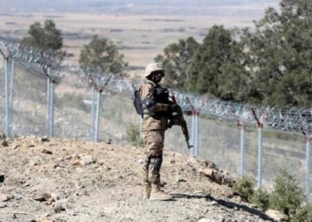 تیراندازی به سوی غیرنظامیان نقض آشکار قوانین بین‌المللی است