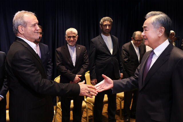 پزشکیان: چین زمینه‌ساز رفاه مشترک برای کشورهای جهان شده است