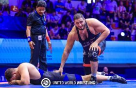 صعود قاطع فرخی و هدایتی به فینال کشتی فرنگی امیدهای جهان