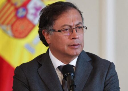 جلوگیری آمریکا از سوخت گیری هواپیمای رئیس‌جمهور کلمبیا در کیپ ورد