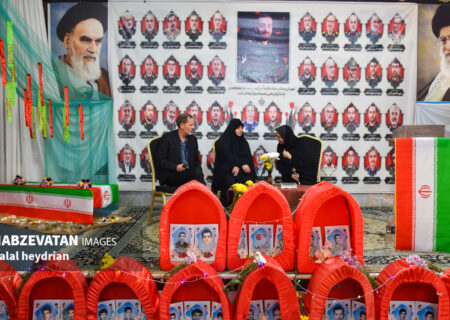 یادواره شهدای جنگ ۱۲ روزه و ۳۶ هزار شهید دانش آموز دفاع مقدس در چرمهین