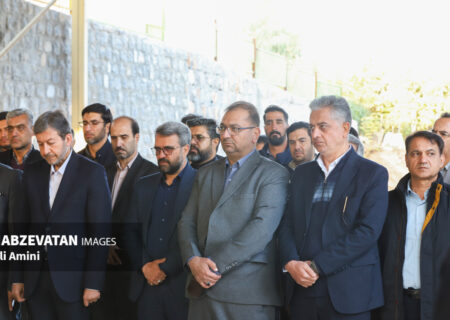 تجدید میثاق استاندار اصفهان و مسوولان لنجان با آرمان شهیدان در جوار طبیعت خزان باغبادران