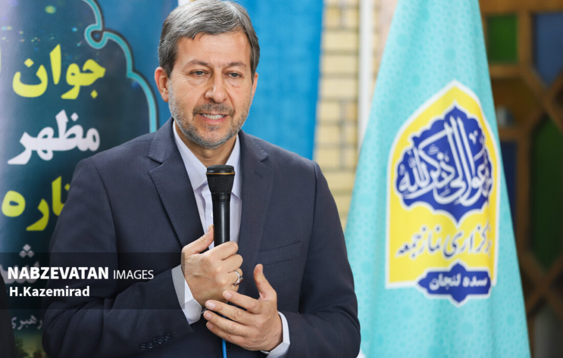 حضور استاندار اصفهان در نماز عبادی سیاسی جمعه شهر سده لنجان