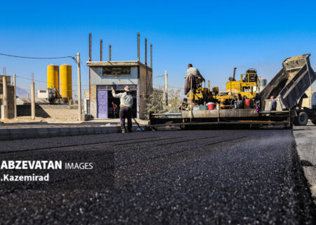 اجرای پروژه آسفالت ریزی منطقه کارگاهی مزاحم شهری سده لنجان